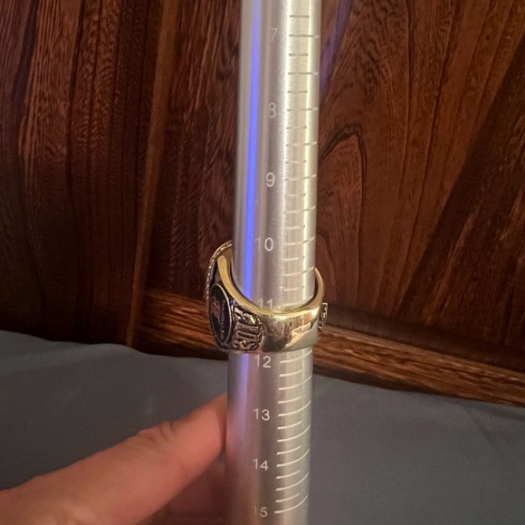 Boston Red Socks 2013 World Series Ring, men’s size 11.5, good condition - Picture 4 of 7